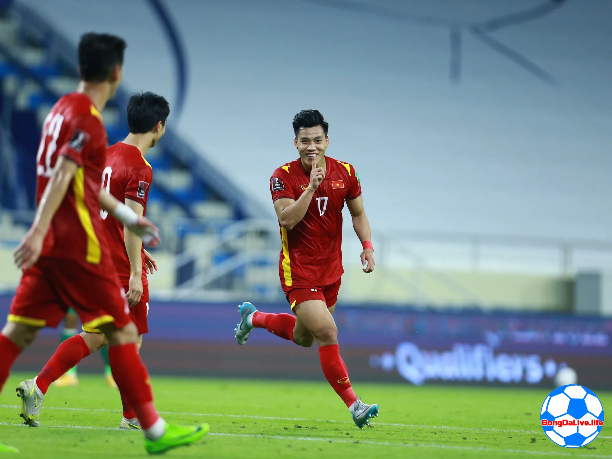 Hình ảnh Vũ Văn Thanh ăn mừng khi ghi bàn cho đi đội tuyển Quốc Gia Việt Nam