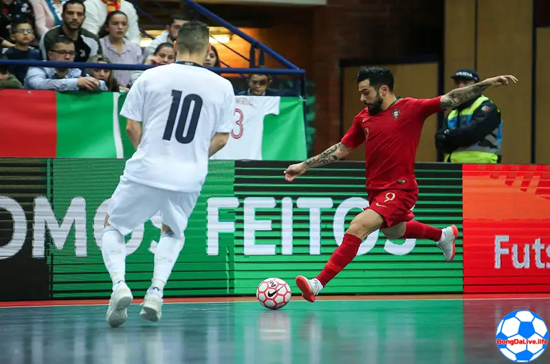 Cách Chơi Futsal Tập Trung Vào Kỹ Thuật Cơ Bản